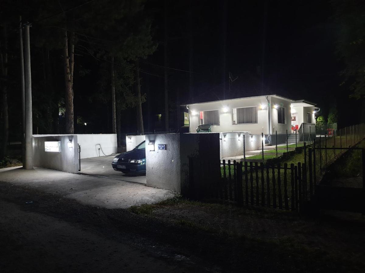 Apartmani Grza 패레신 외부 사진